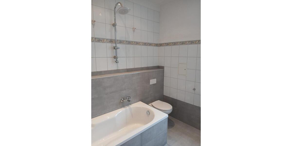 Etagenwohnung Pliening - 4 Zimmer, 103 m&sup2;, 550&euro; | Angebot:24998488