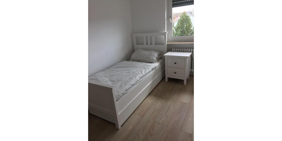 Etagenwohnung Weil der Stadt - 4 Zimmer, 91 m&sup2;, 1.500&euro; | Angebot:26557846