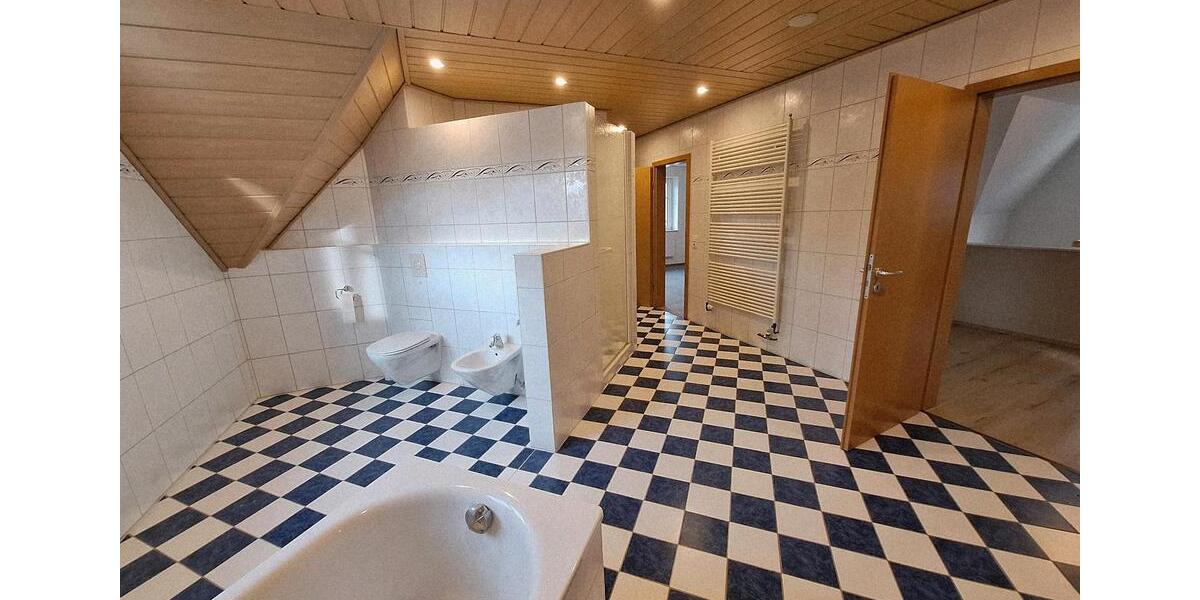 Dachgeschoßwohnung Barßel - 2 Zimmer, 106 m&sup2;, 650&euro; | Angebot:25613354