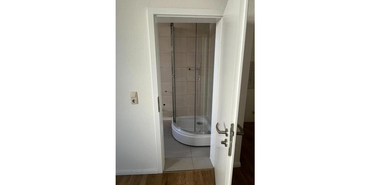 Erdgeschoßwohnung Waren (Müritz) - 1 Zimmer, 35 m&sup2;, 398&euro; | Angebot:25787021