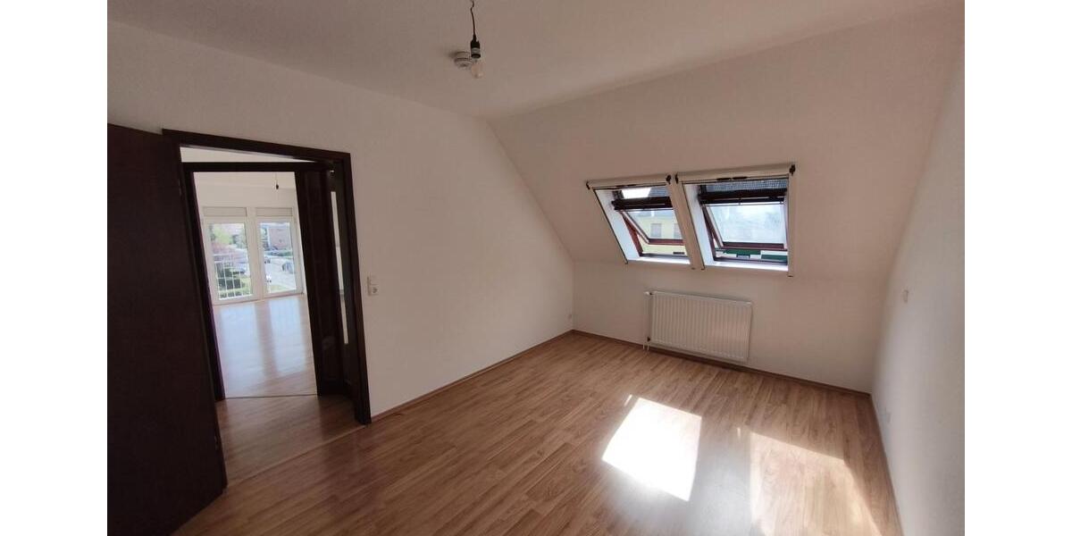 Dachgeschoßwohnung Buxtehude - 3 Zimmer, 69 m&sup2;, 825&euro; | Angebot:26629402