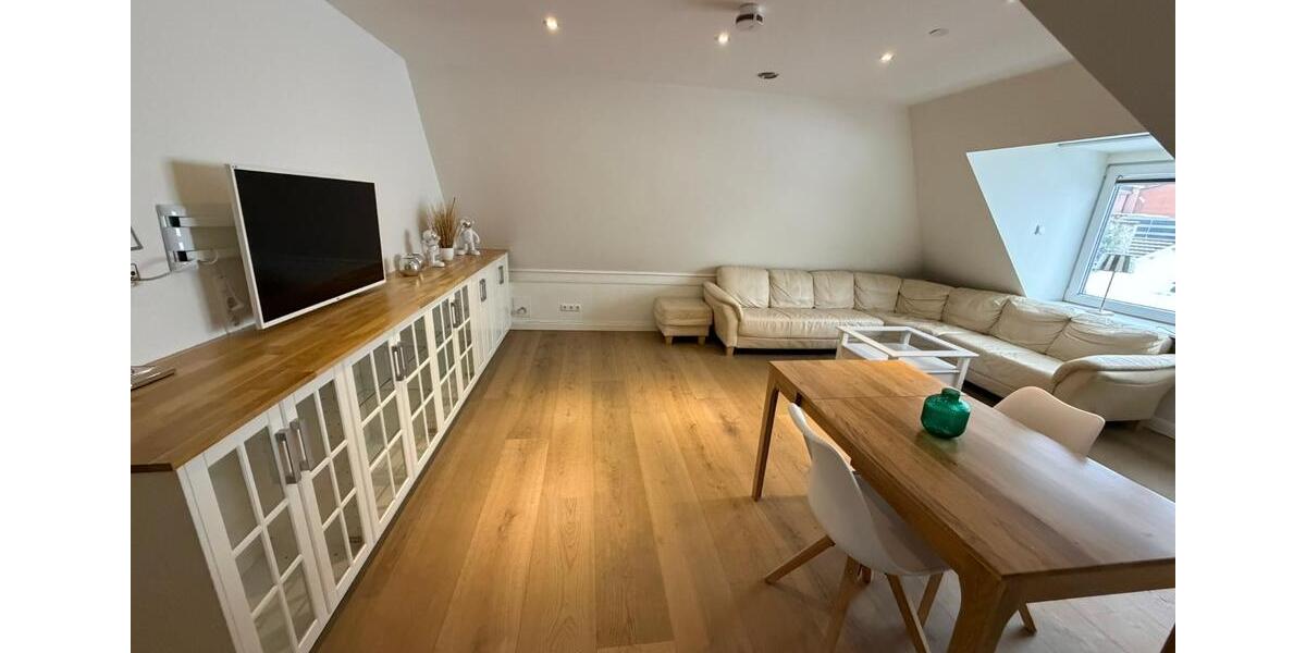 Dachgeschoßwohnung Molfsee - 4 Zimmer, 74 m&sup2;, 600&euro; | Angebot:24876335