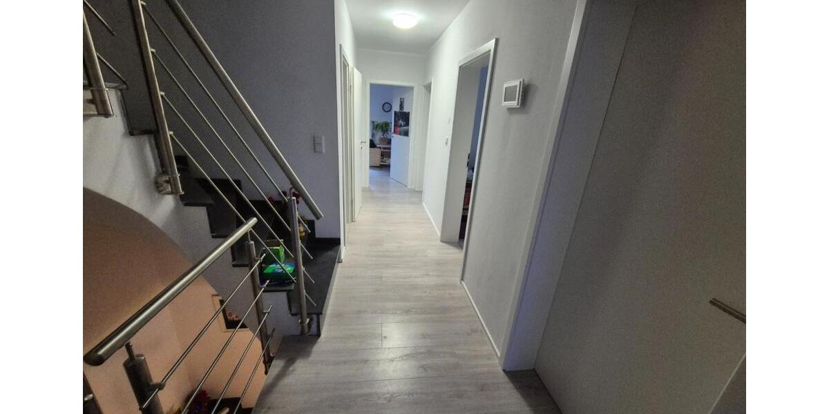 Mietangebot für moderne Doppelhaushälfte mit 140m² in Langenberg 5 zimmer