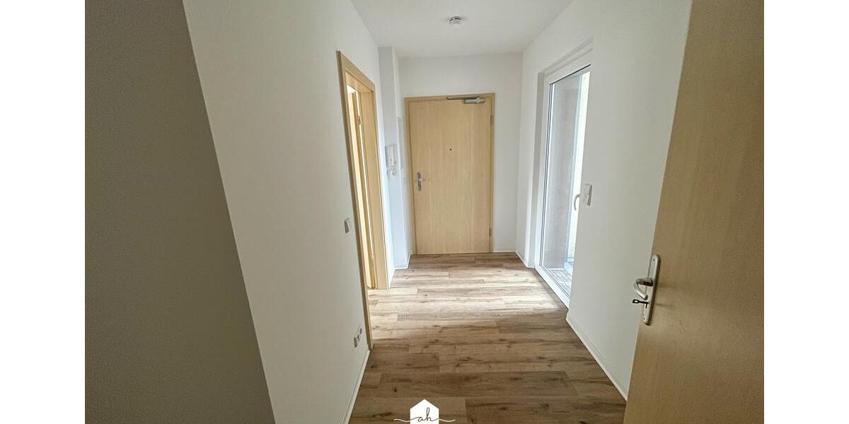 Dachgeschoßwohnung Gera - 1 Zimmer, 36 m&sup2;, 285&euro; | Angebot:26262236