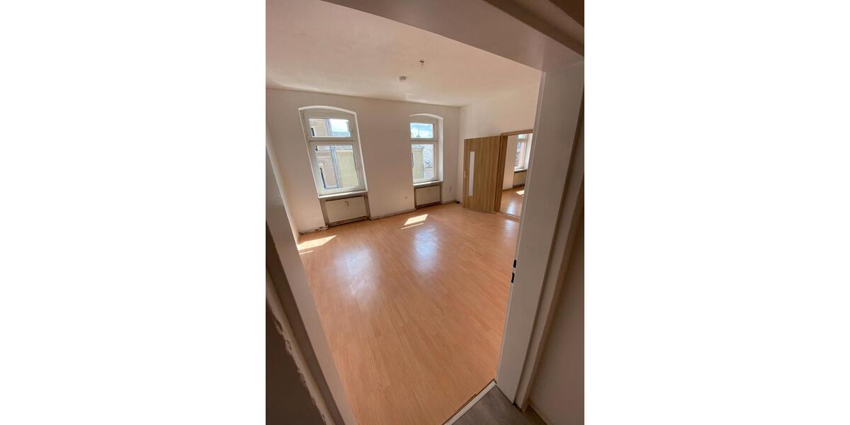 Etagenwohnung Oelsnitz (Vogtland) - 5 Zimmer, 98 m&sup2;, 470&euro; | Angebot:26237978