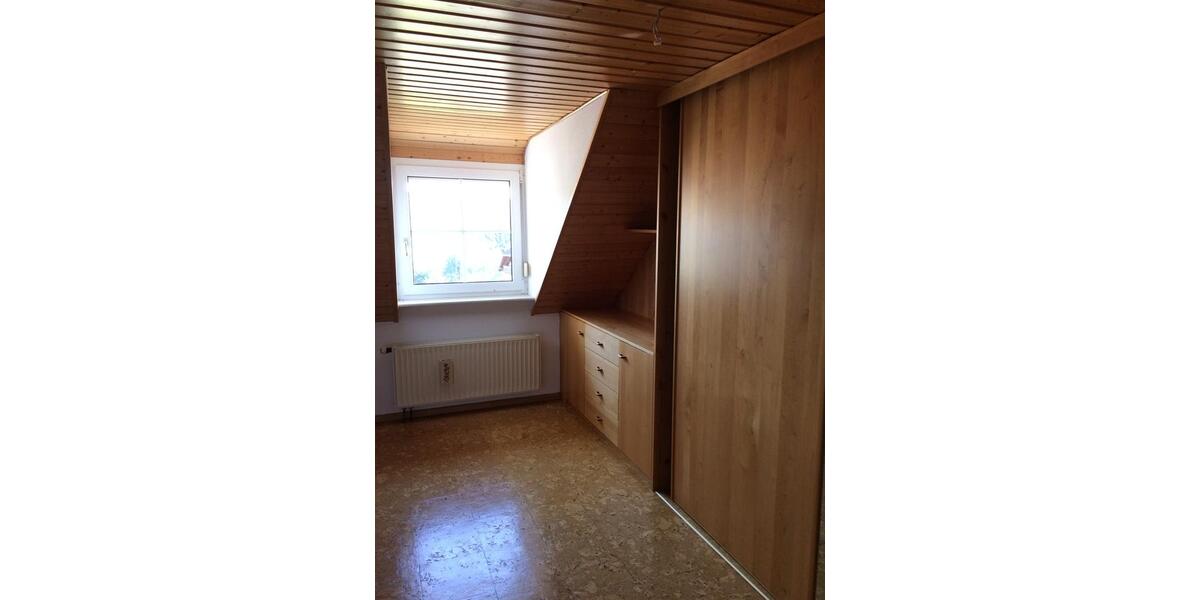 Dachgeschoßwohnung Lörrach Salzert - 3 Zimmer, 84 m&sup2;, 760&euro; | Angebot:25998756