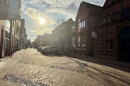 Büro in Neustadt 1.410 € 141 m² zimmer