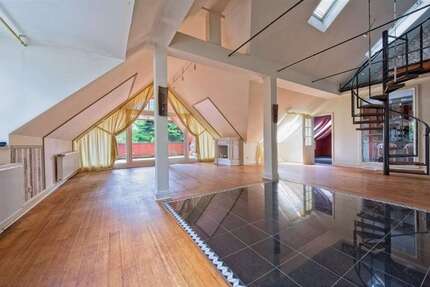 Wohnung zum Mieten in Henstedt-Ulzburg 1.800 € 190 m² 5 zimmer