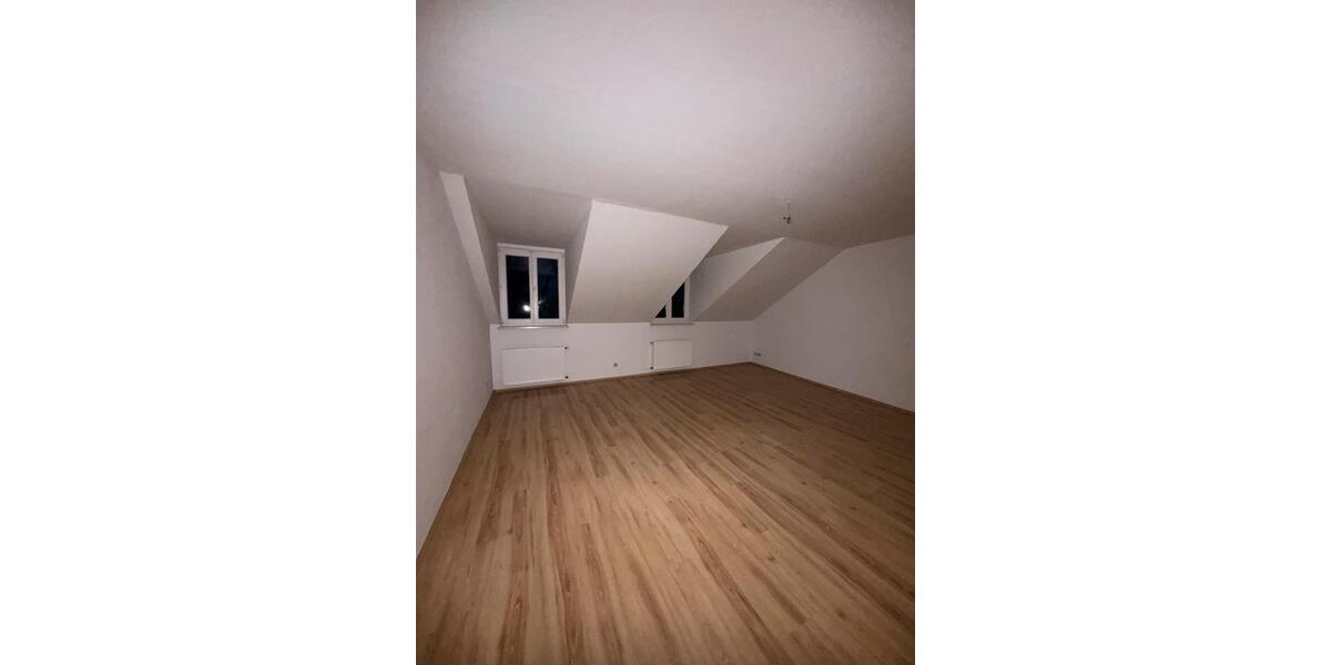 Dachgeschoßwohnung Grabow - 1 Zimmer, 59 m&sup2;, 443&euro; | Angebot:25753409