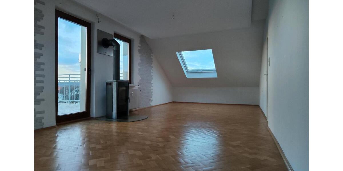 Dachgeschoßwohnung Hessisch Lichtenau - 3 Zimmer, 650&euro; | Angebot:23483757