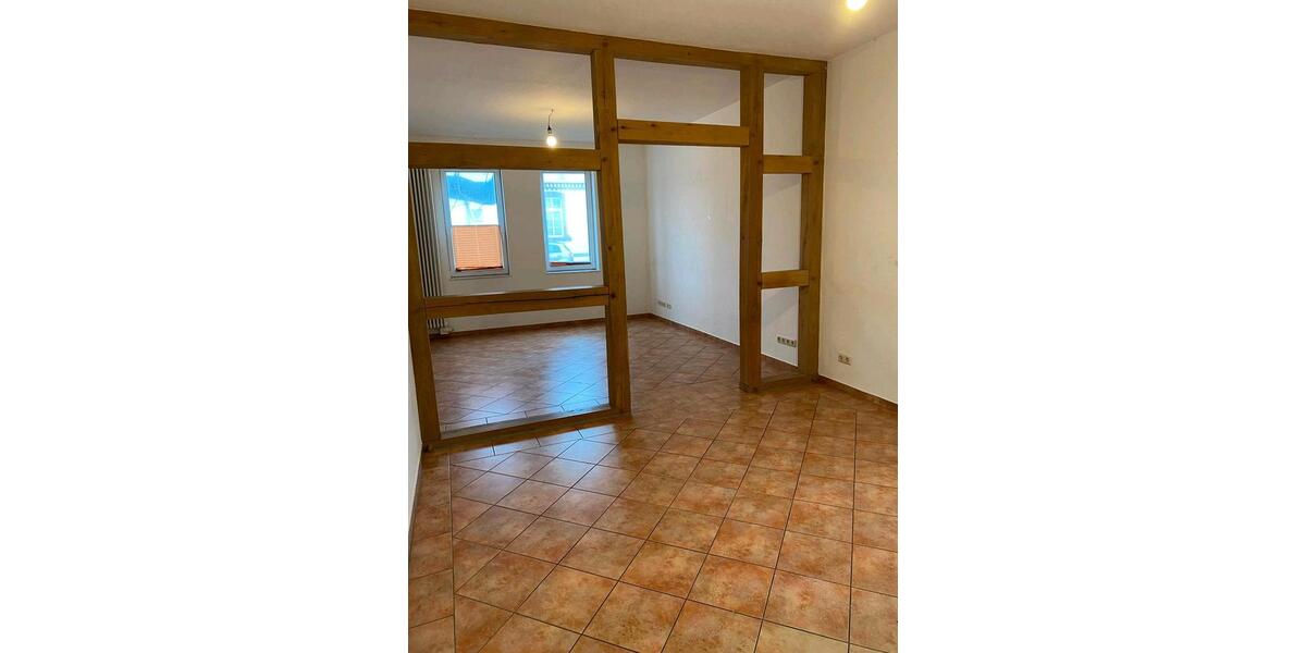 Wohn,-Geschäftshaus 8 zimmer