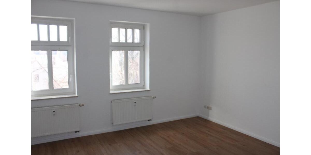 Etagenwohnung Zeitz - 2 Zimmer, 49 m&sup2;, 334&euro; | Angebot:25378242