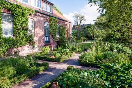 Haus Großefehn - 5 Zimmer, 201 m&sup2;, 1.650&euro; | Angebot:23398102