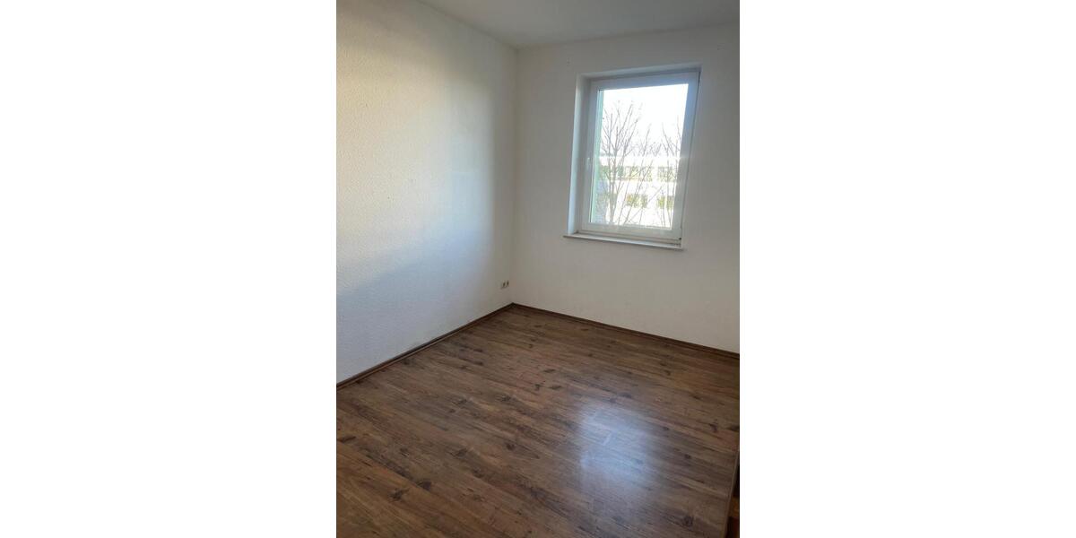 Etagenwohnung Magdeburg Lemsdorf - 3 Zimmer, 72 m&sup2;, 625&euro; | Angebot:26379985