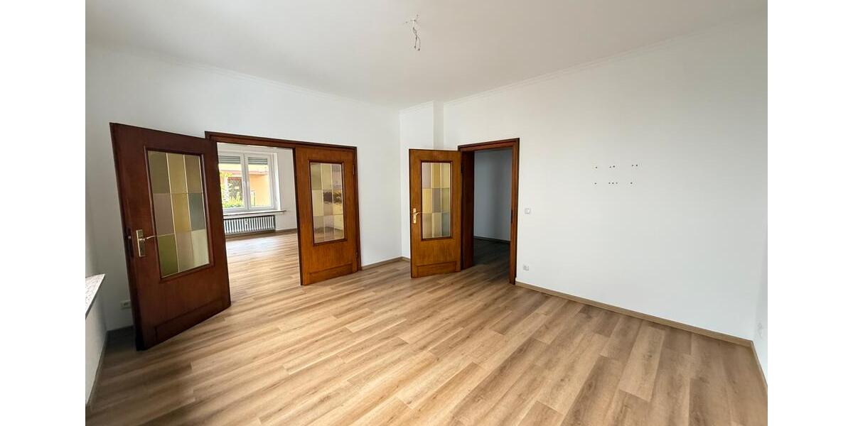 Erdgeschoßwohnung Siegen - 3 Zimmer, 84 m&sup2;, 740&euro; | Angebot:26143100