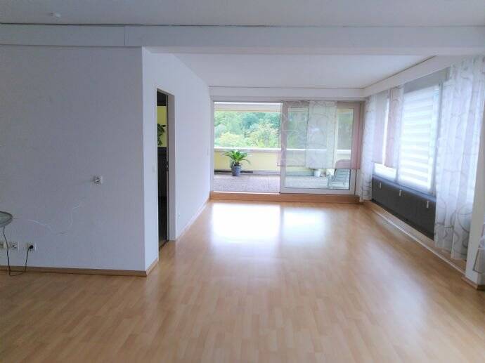 Etagenwohnung Bad Wildungen Bad Wildungen (Kernstadt) - 2 Zimmer, 84 m&sup2;, 630&euro; | Angebot:26730818