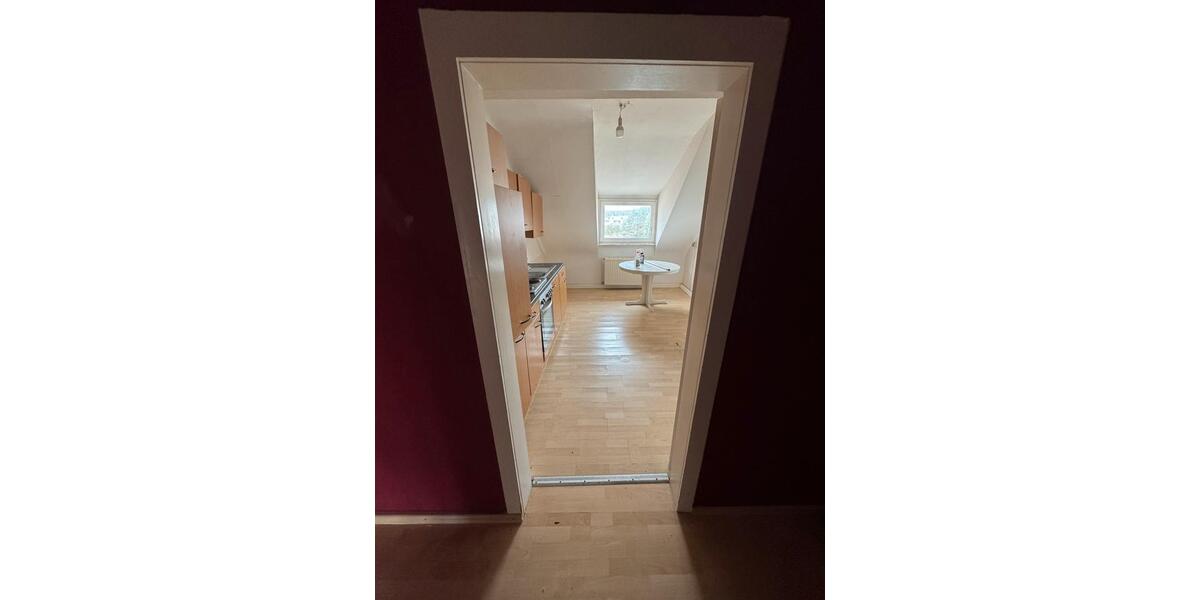 Dachgeschoßwohnung Rehlingen-Siersburg Siersburg - 4 Zimmer, 90 m&sup2;, 750&euro; | Angebot:25393481