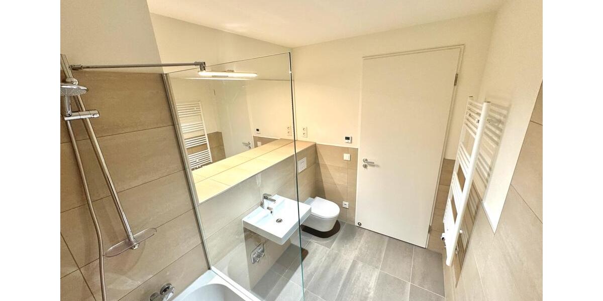 Etagenwohnung Berlin Mitte - 3 Zimmer, 87 m&sup2;, 2.526&euro; | Angebot:26602576