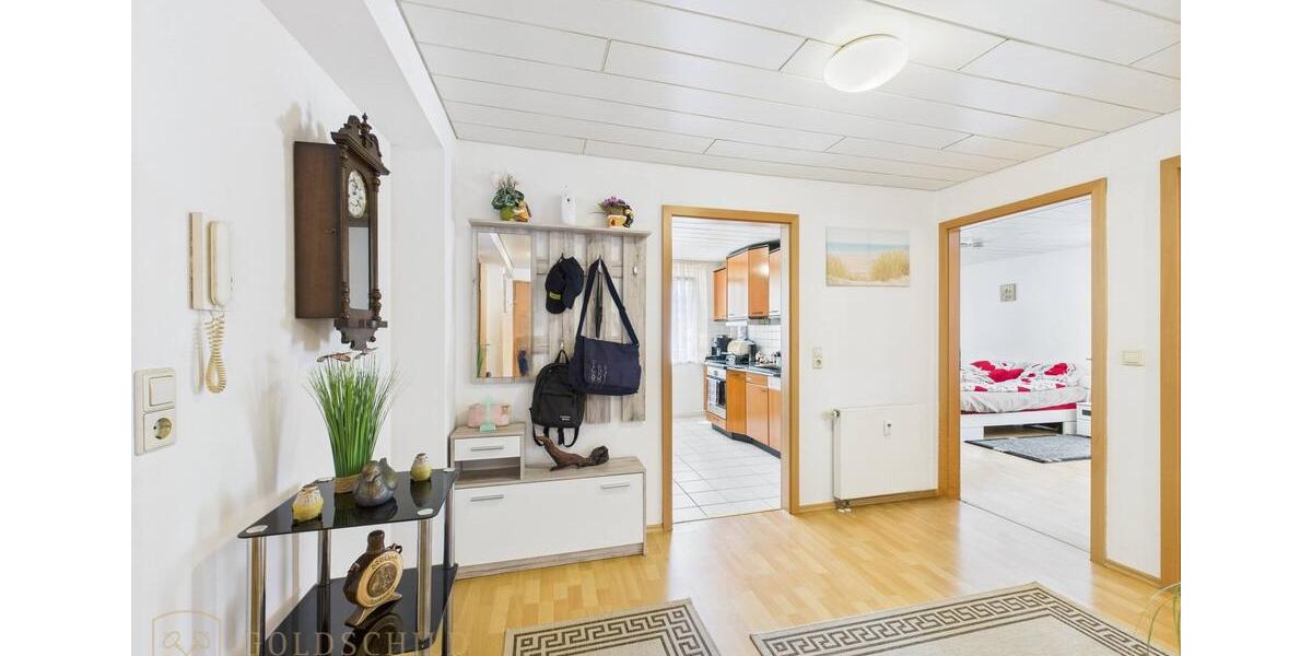 Etagenwohnung Neuffen - 3 Zimmer, 86 m&sup2;, 1.050&euro; | Angebot:24491252