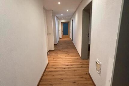 Wohnung Löhnberg - 3 Zimmer, 110 m&sup2;, 750&euro; | Angebot:26616311