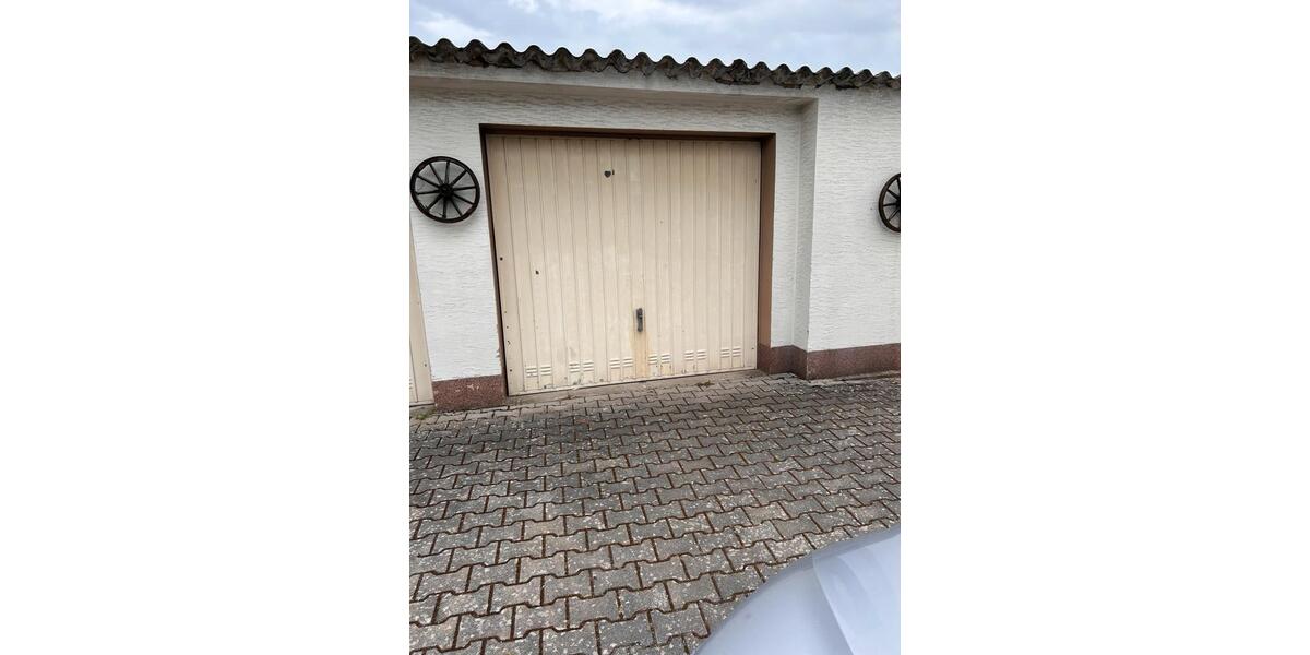 Etagenwohnung Gründau - 3 Zimmer, 78 m&sup2;, 1.050&euro; | Angebot:26482959