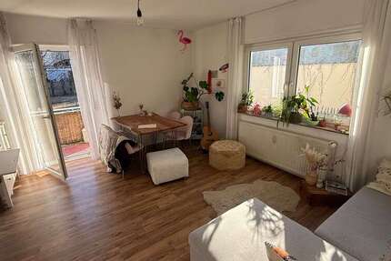 Wohnung zum Mieten in Stuttgart 725 € 50 m² 2 zimmer