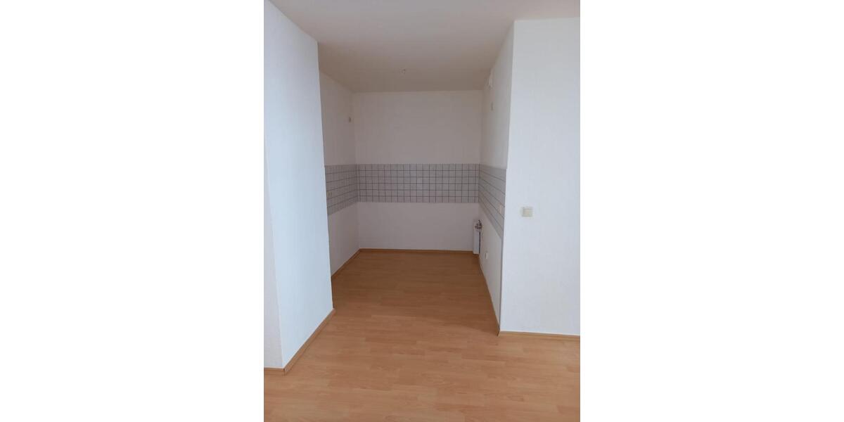 Erdgeschoßwohnung Neustrelitz - 1 Zimmer, 36 m&sup2;, 284&euro; | Angebot:25714377