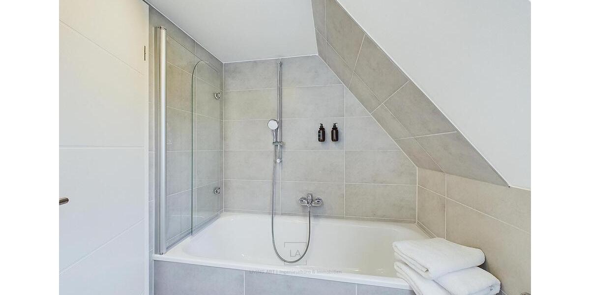 Dachgeschoßwohnung Leverkusen Schlebusch - 1.5 Zimmer, 35 m&sup2;, 550&euro; | Angebot:25843017