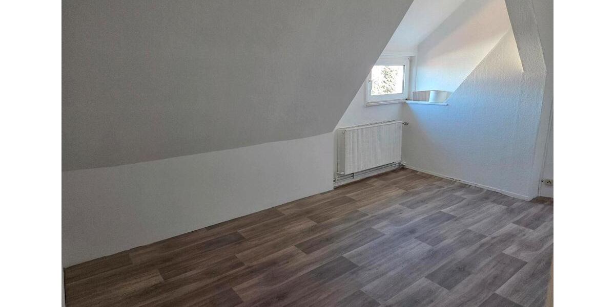 Etagenwohnung Schöningen - 4 Zimmer, 87 m&sup2;, 550&euro; | Angebot:26067771