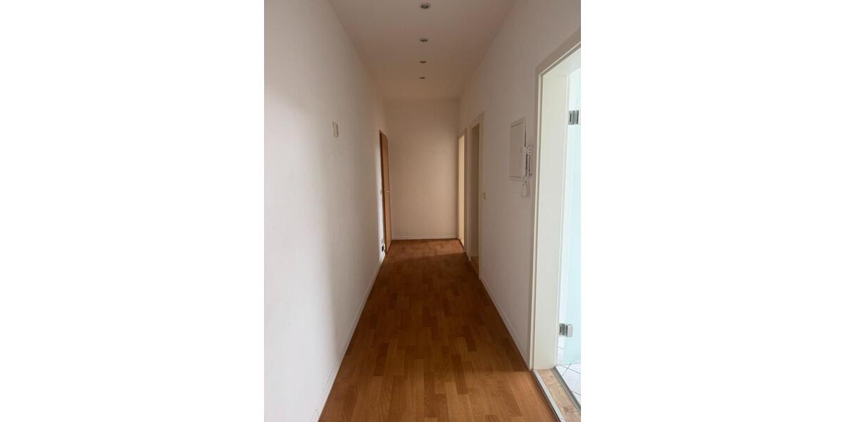 Etagenwohnung Lengenfeld - 3 Zimmer, 59 m&sup2;, 325&euro; | Angebot:25319771