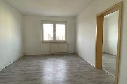Wohnung Oschersleben - 4 Zimmer, 76 m&sup2;, 369&euro; | Angebot:25700293