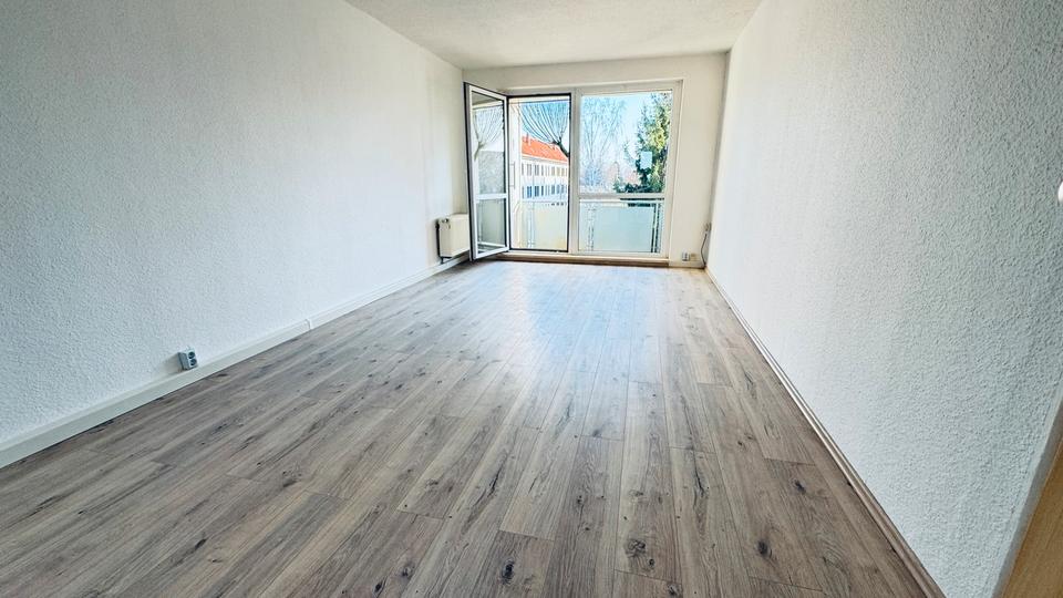 Etagenwohnung Frohburg - 3 Zimmer, 60 m&sup2;, 420&euro; | Angebot:26562791