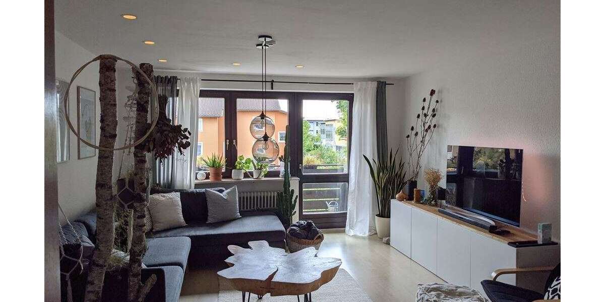 Etagenwohnung Deggendorf - 3.5 Zimmer, 98 m&sup2;, 900&euro; | Angebot:25284110