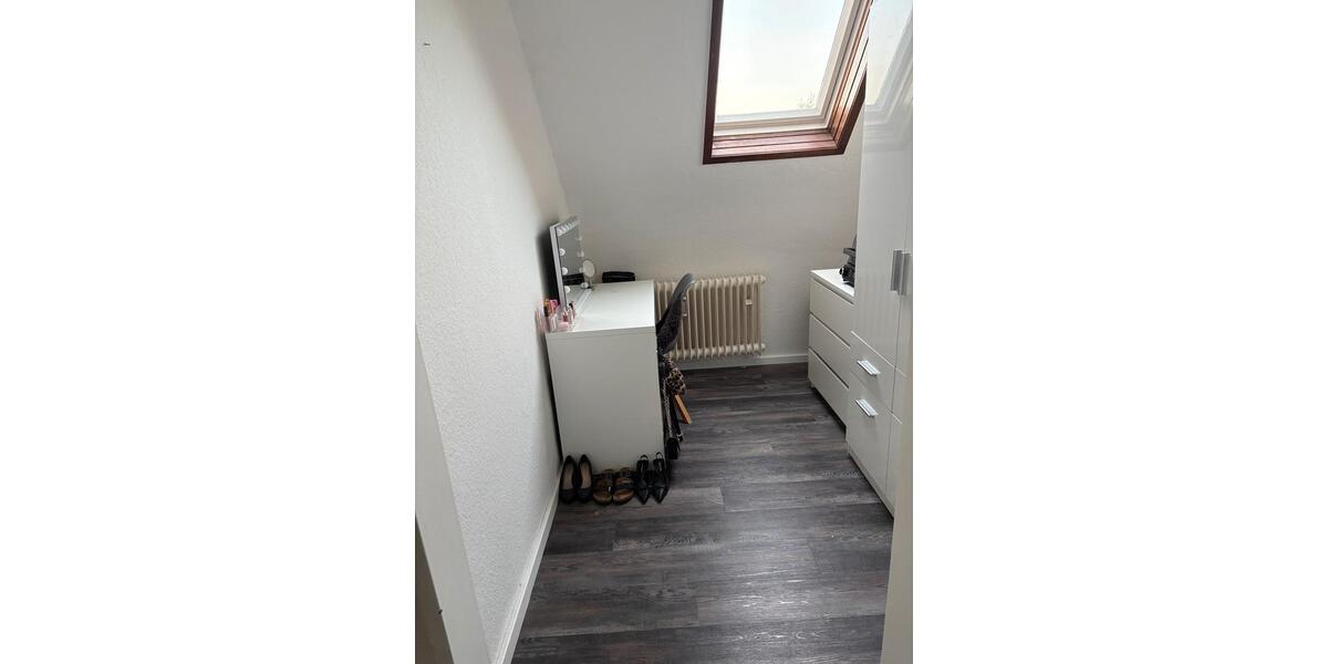 Dachgeschoßwohnung Gifhorn - 2.5 Zimmer, 65 m&sup2;, 650&euro; | Angebot:25867750