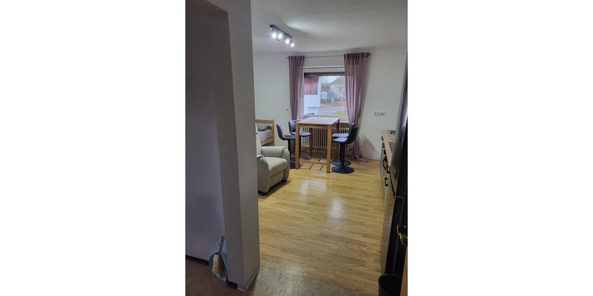 4 Zimmer incl. Küche und Bad zur befristeten Vermietung 2 zimmer