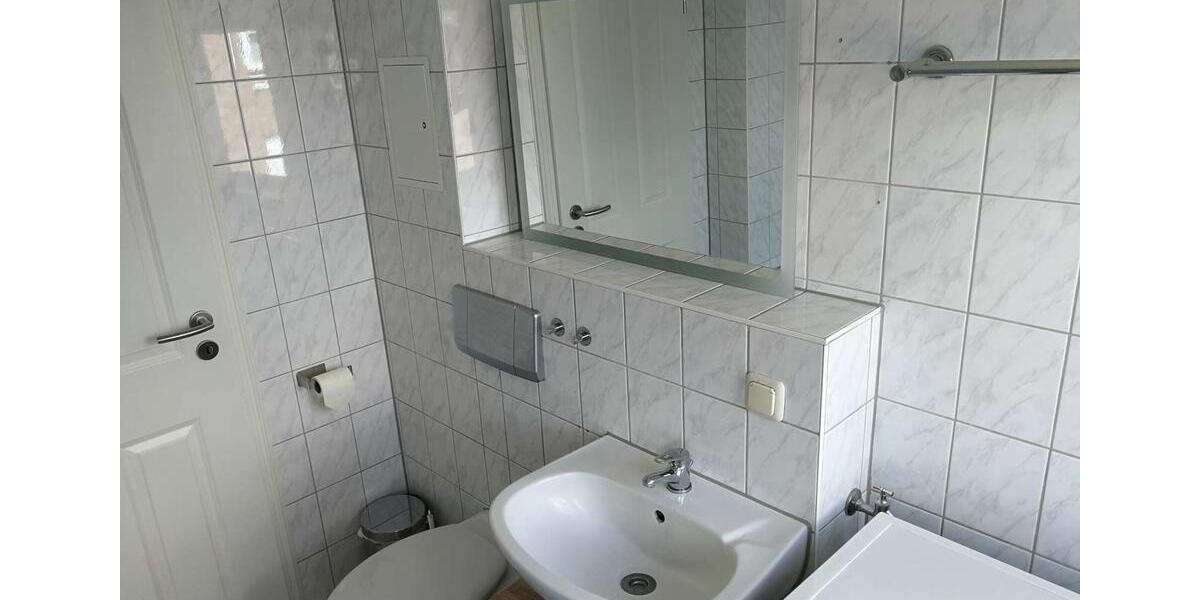 Dachgeschoßwohnung Neubrandenburg Datzeberg - 1.5 Zimmer, 44 m&sup2;, 449&euro; | Angebot:26416822