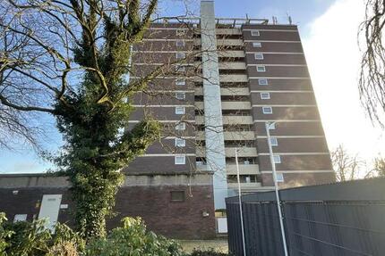 Modernisierte 3-ZKB-Balkonwohnung im Hochhaus im Europaviertel zu vermieten! zimmer