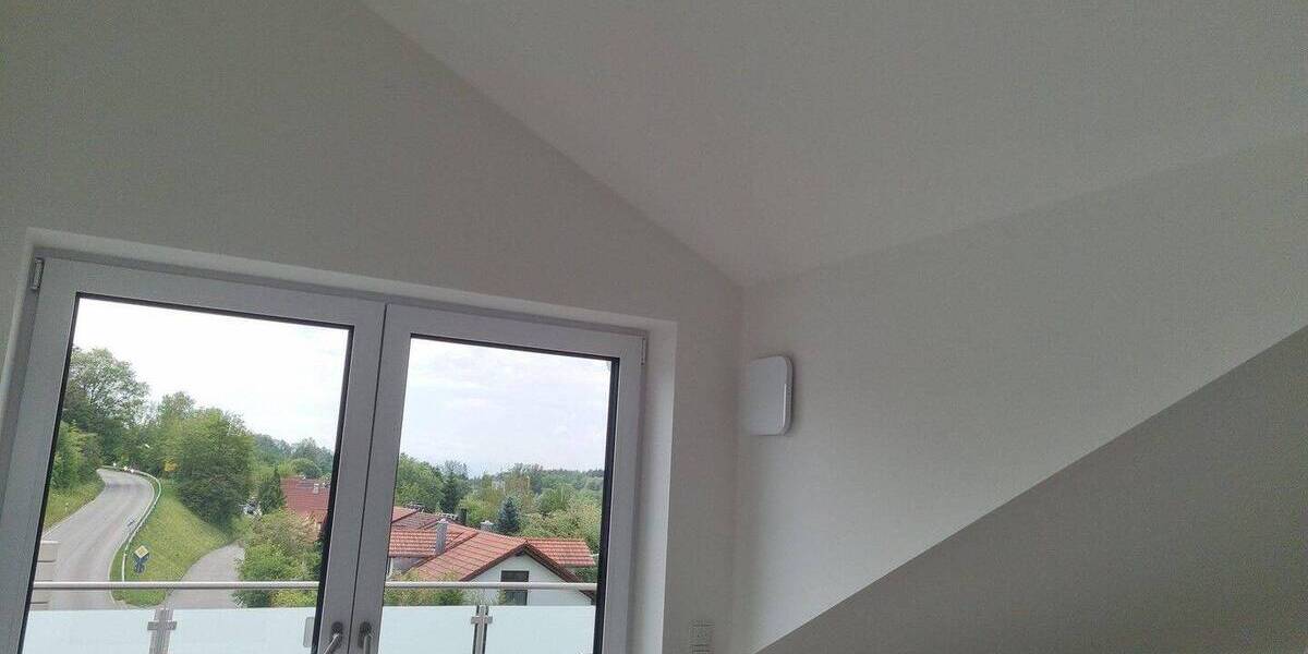 Etagenwohnung Grafing - 3 Zimmer, 96 m&sup2;, 1.780&euro; | Angebot:26791198