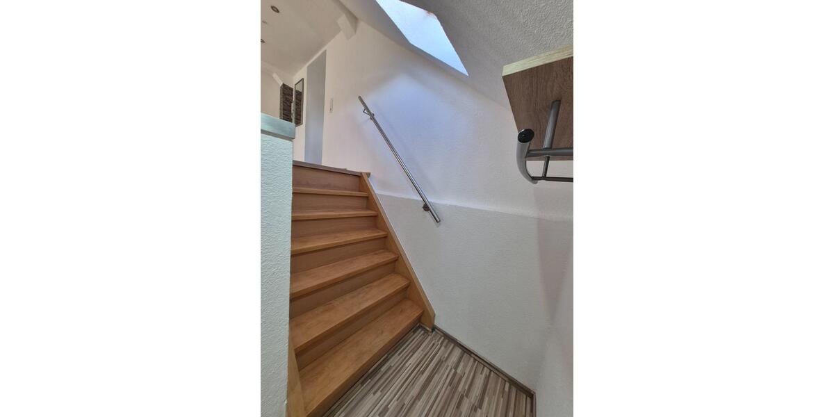 Dachgeschoßwohnung Nennslingen - 2 Zimmer, 85 m&sup2;, 650&euro; | Angebot:25056938