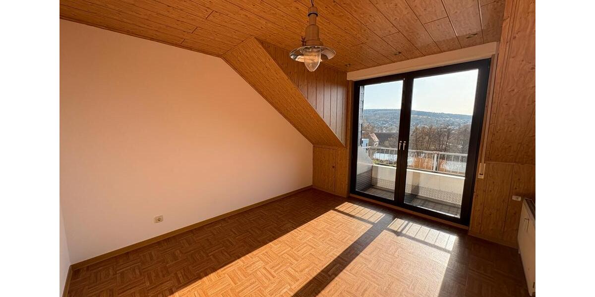 Dachgeschoßwohnung Bad Soden-Salmünster Salmünster - 4 Zimmer, 93 m&sup2;, 850&euro; | Angebot:26403868