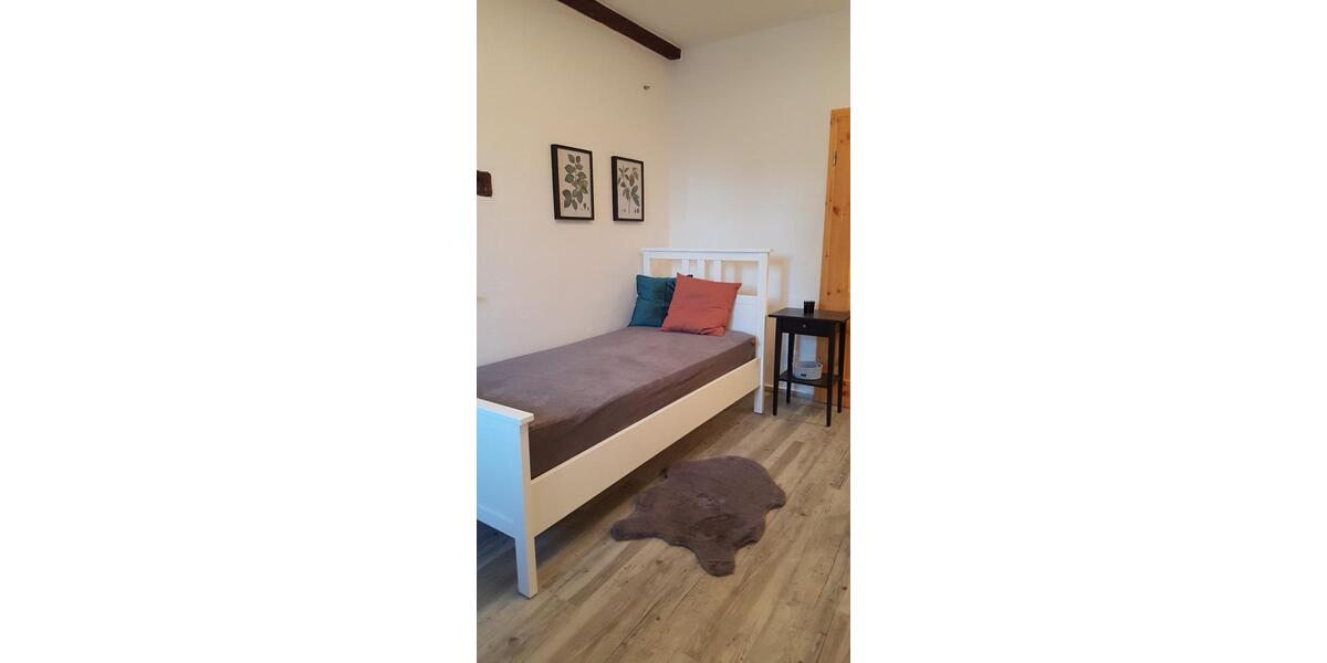 Wohnen auf Zeit Rehau - 1 Zimmer, 16 m&sup2;, 360&euro; | Angebot:25627687