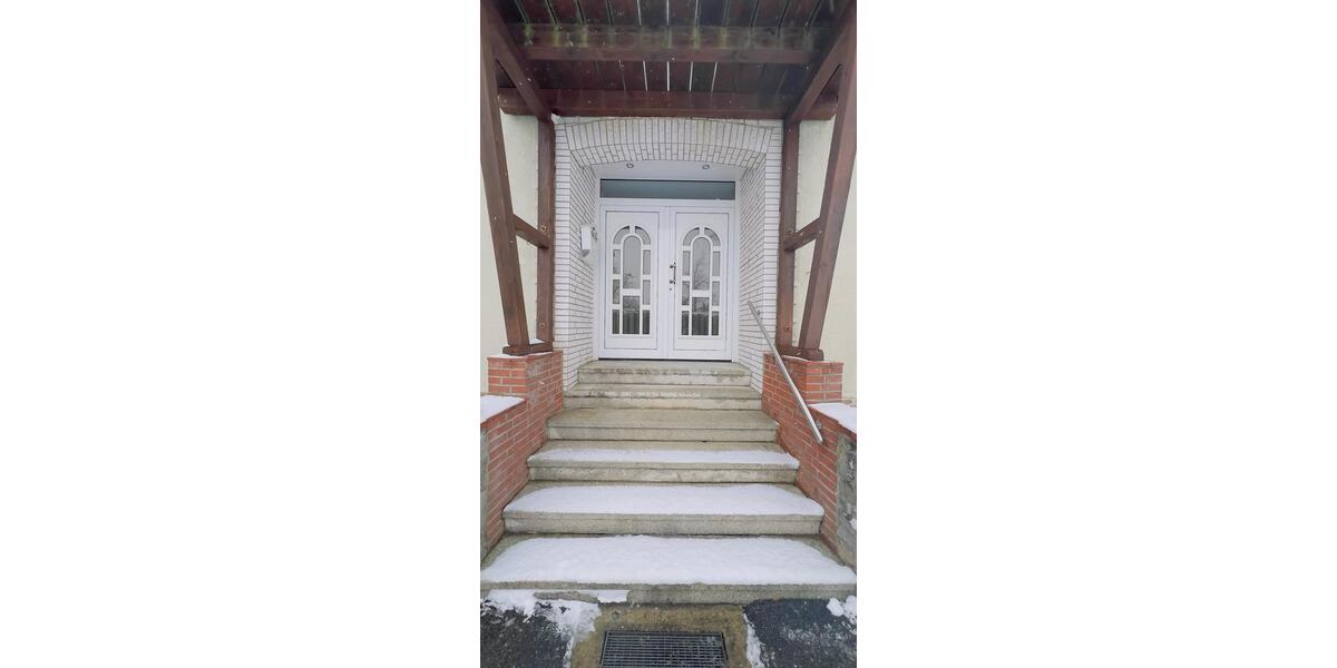 Etagenwohnung Edemissen - 4 Zimmer, 115 m&sup2;, 1.300&euro; | Angebot:24743448