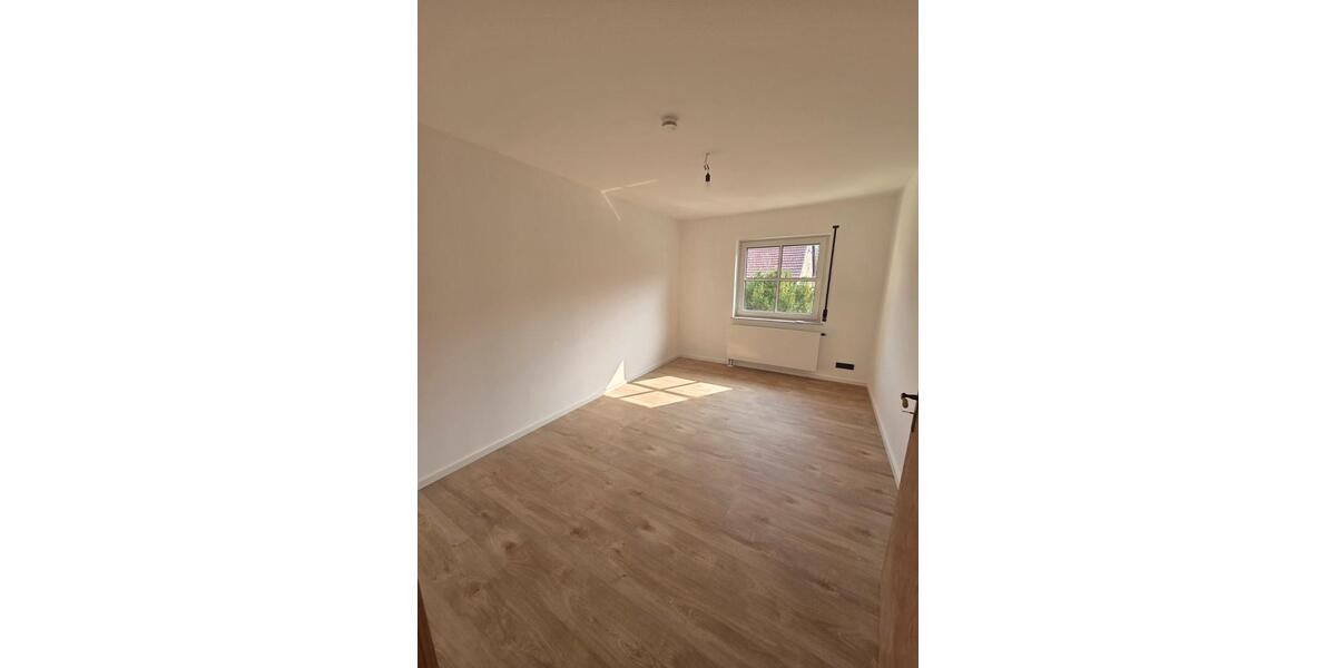 Etagenwohnung Triefenstein - 4 Zimmer, 90 m&sup2;, 1.090&euro; | Angebot:25614767