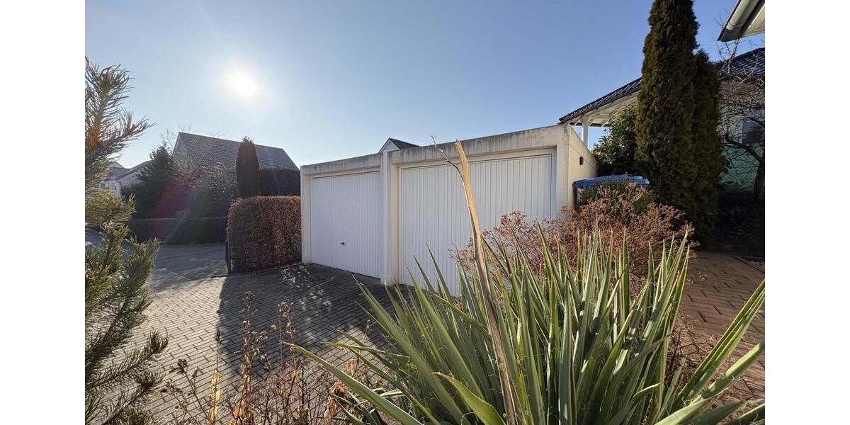 Einfamilienhaus Zwickau Cainsdorf - 3 Zimmer, 95 m&sup2;, 1.300&euro; | Angebot:24963886