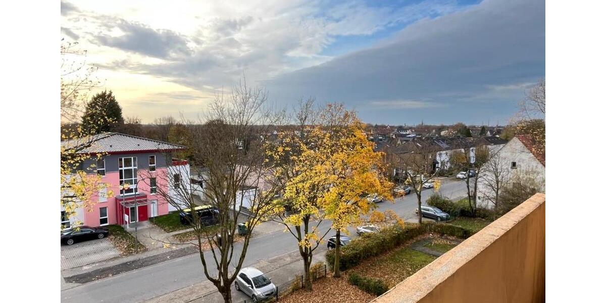 *** Teil- vollrenovierte Wohnung – Individuell möglich ***: 3 zimmer