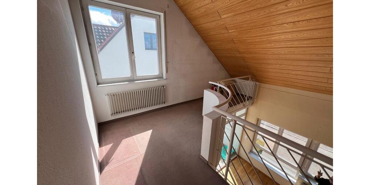 Maisonettenwohnung Stuttgart Fasanenhof-Ost - 3 Zimmer, 90 m&sup2;, 1.500&euro; | Angebot:26119982