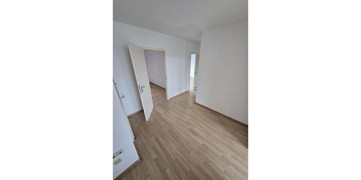 Etagenwohnung Köln Lindenthal - 3 Zimmer, 75 m&sup2;, 1.100&euro; | Angebot:26563521