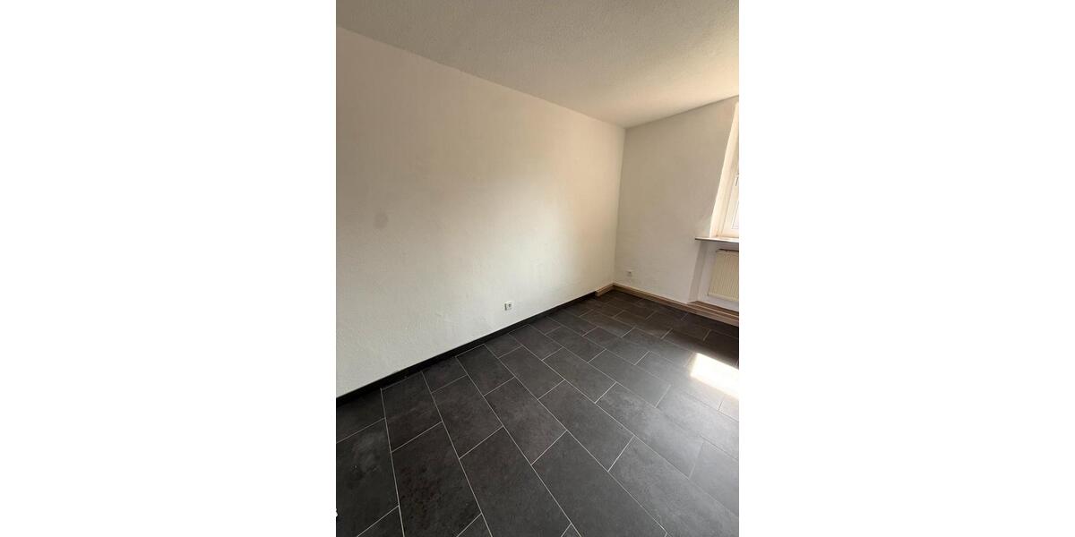 Einfamilienhaus Kleinkahl - 5.5 Zimmer, 140 m&sup2;, 1.250&euro; | Angebot:26614467