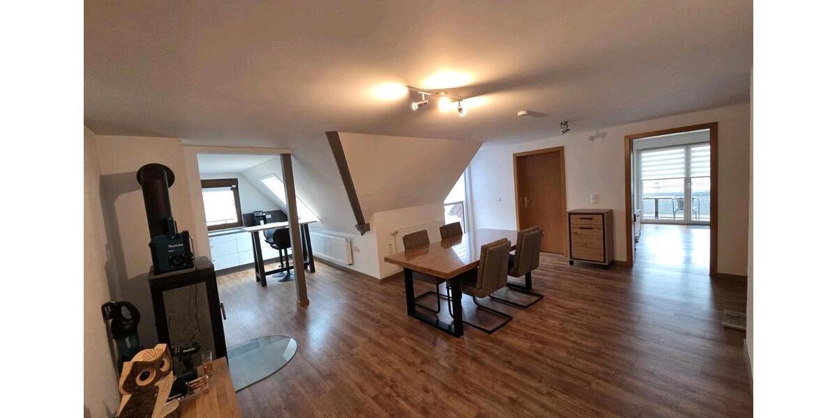 Dachgeschoßwohnung Auenwald - 6.5 Zimmer, 112 m&sup2;, 1.400&euro; | Angebot:26679251