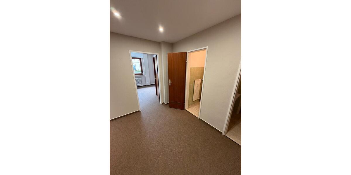 Erdgeschoßwohnung Offenbach am Main Buchrain - 5 Zimmer, 140 m&sup2;, 1.600&euro; | Angebot:26625712
